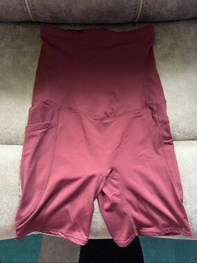 High-Waist Postpartum Shorts with Side Pockets - Burgundy